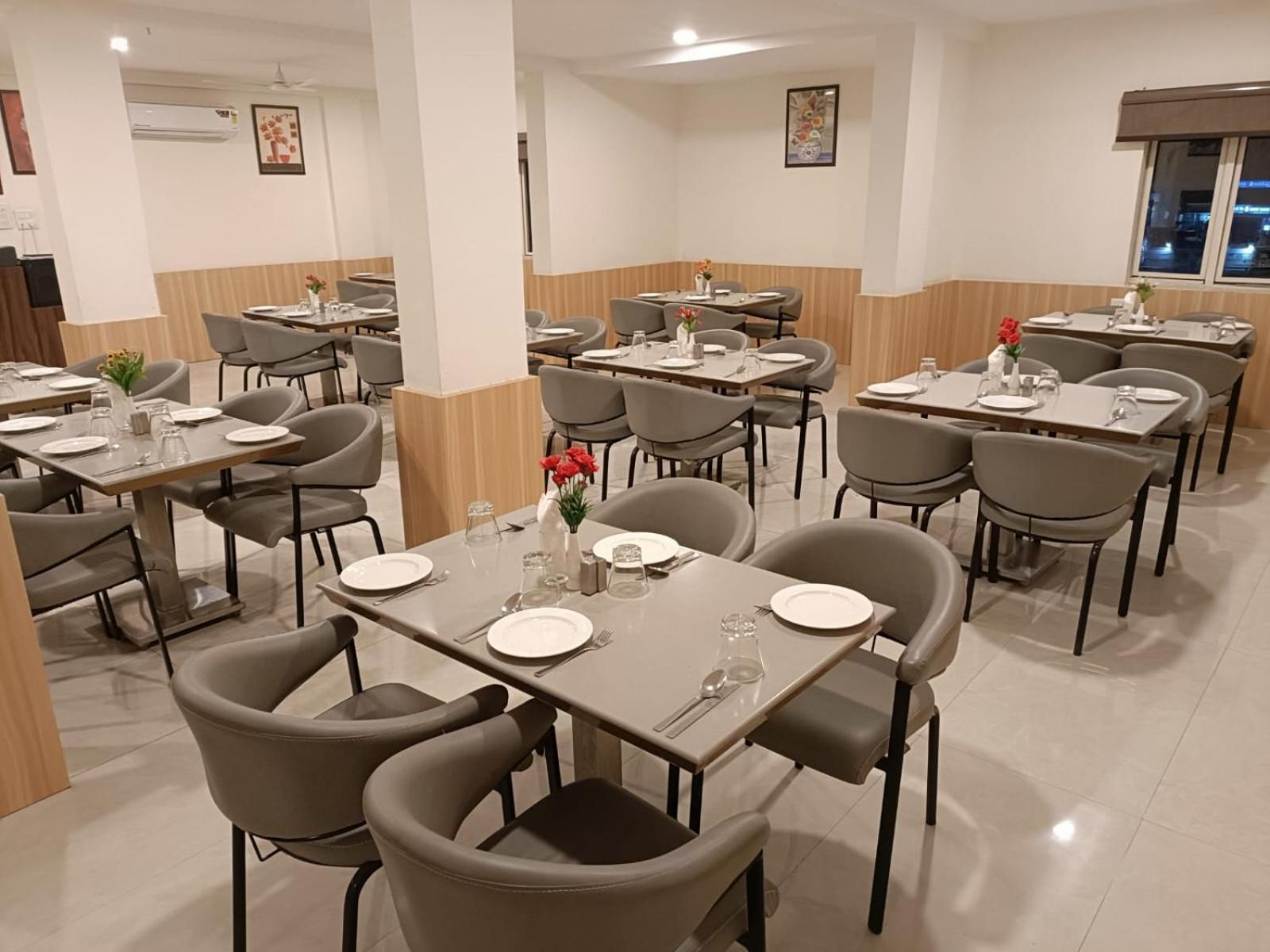 Zip By Spree Hotels Bhopal Exterior photo